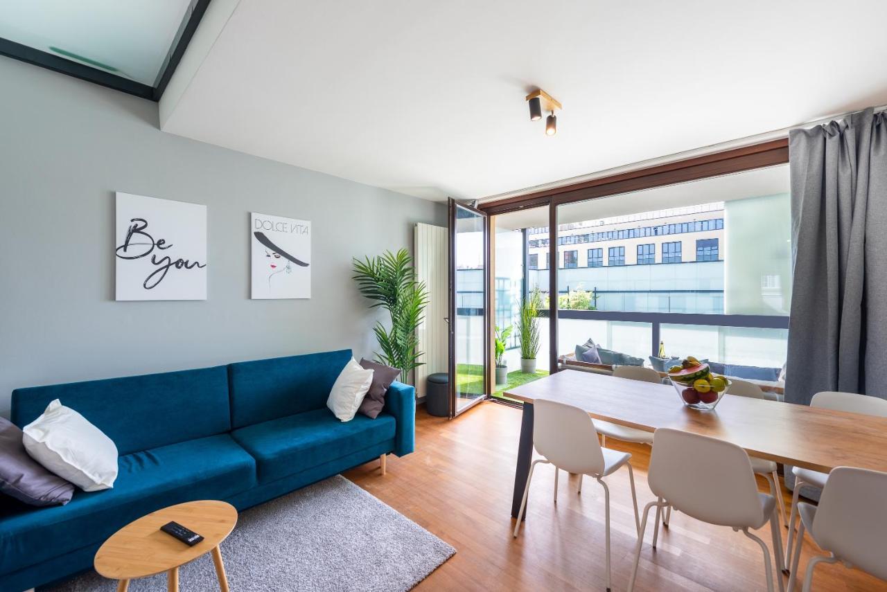 Apartment With 4 Bedrooms Prága Kültér fotó
